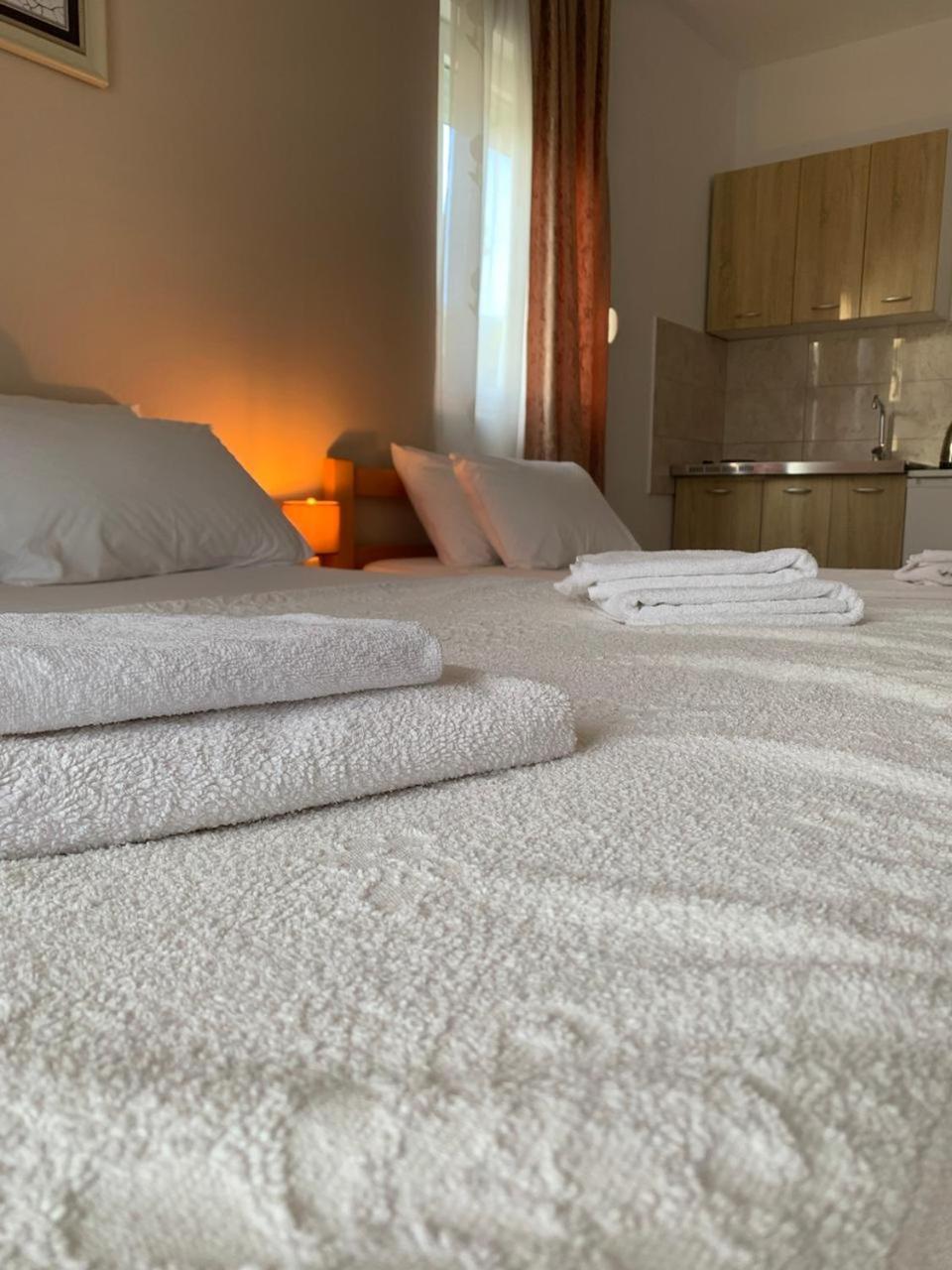 Guesthouse P&A Budva Rum bild